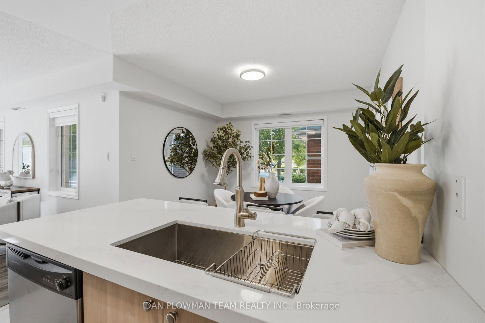 75 Shipway Avenue • #112 • Clarington, ON photo 15