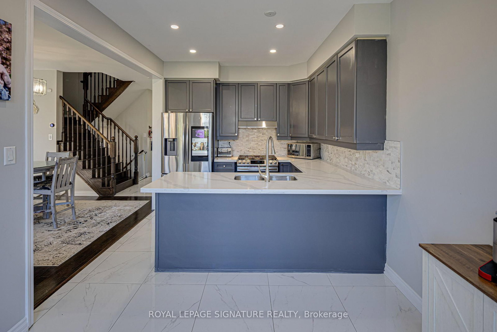 1832 Misthollow Drive • Pickering, ON photo 5