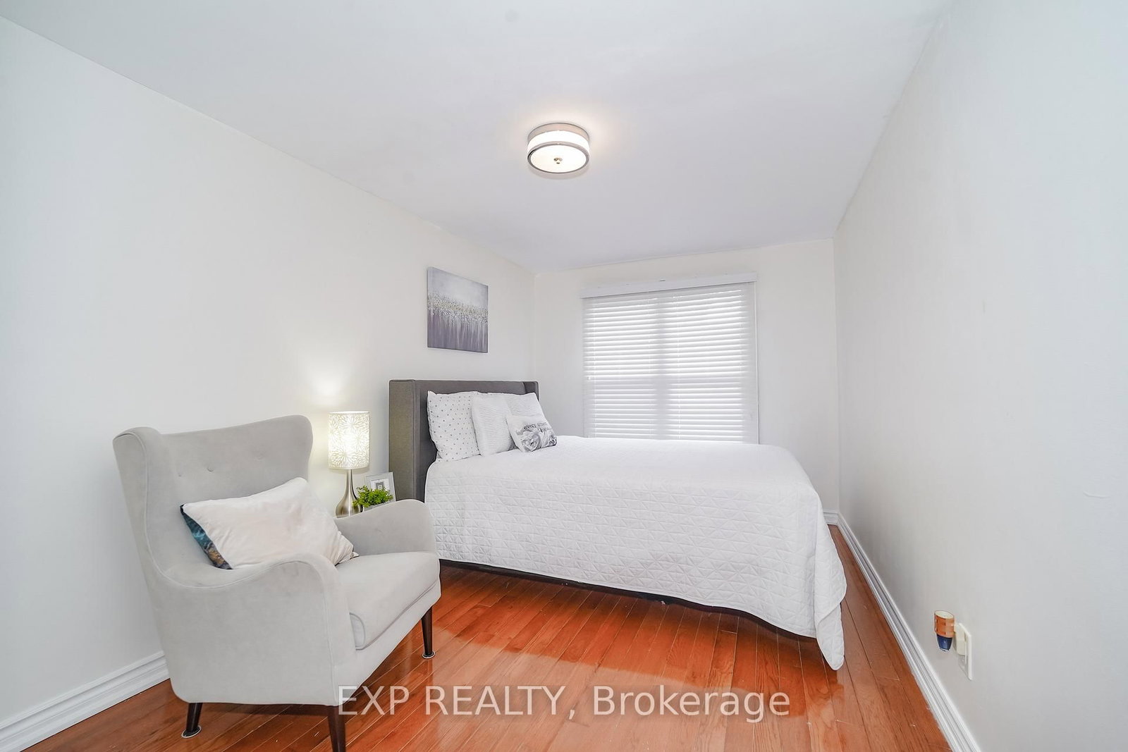 246 N Mary Street • Oshawa, ON photo 16