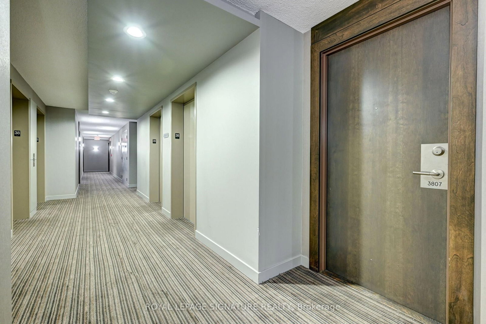 3807-125 Village Green Square, Toronto, ON, photo 3