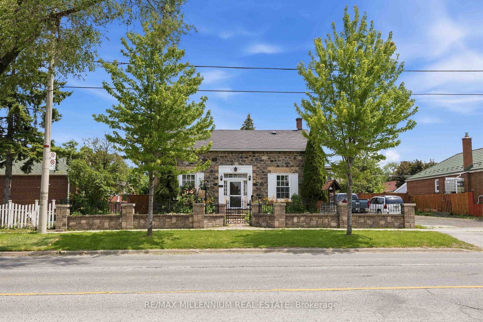 1355 Victoria Park Avenue • Toronto, ON photo 24