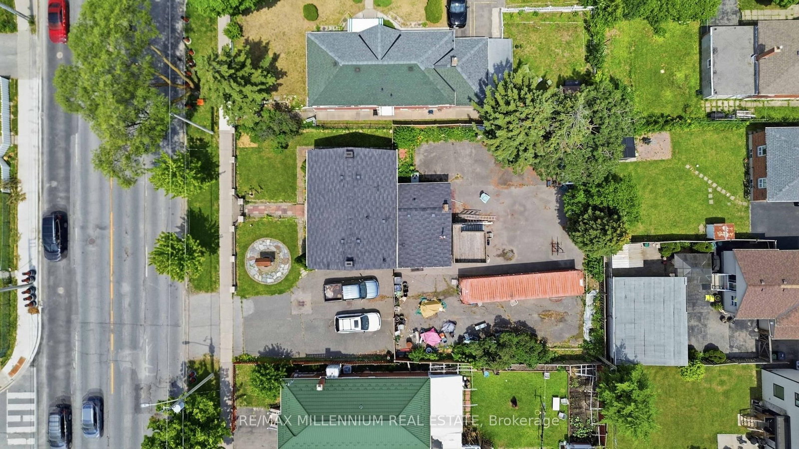 1355 Victoria Park Avenue • Toronto, ON photo 37