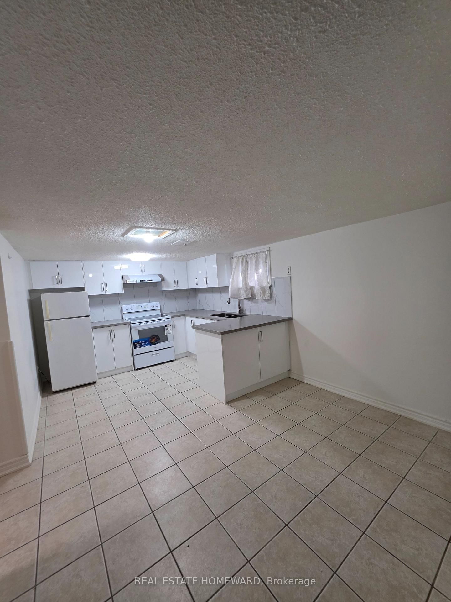 30 Beacon Road, Toronto 5