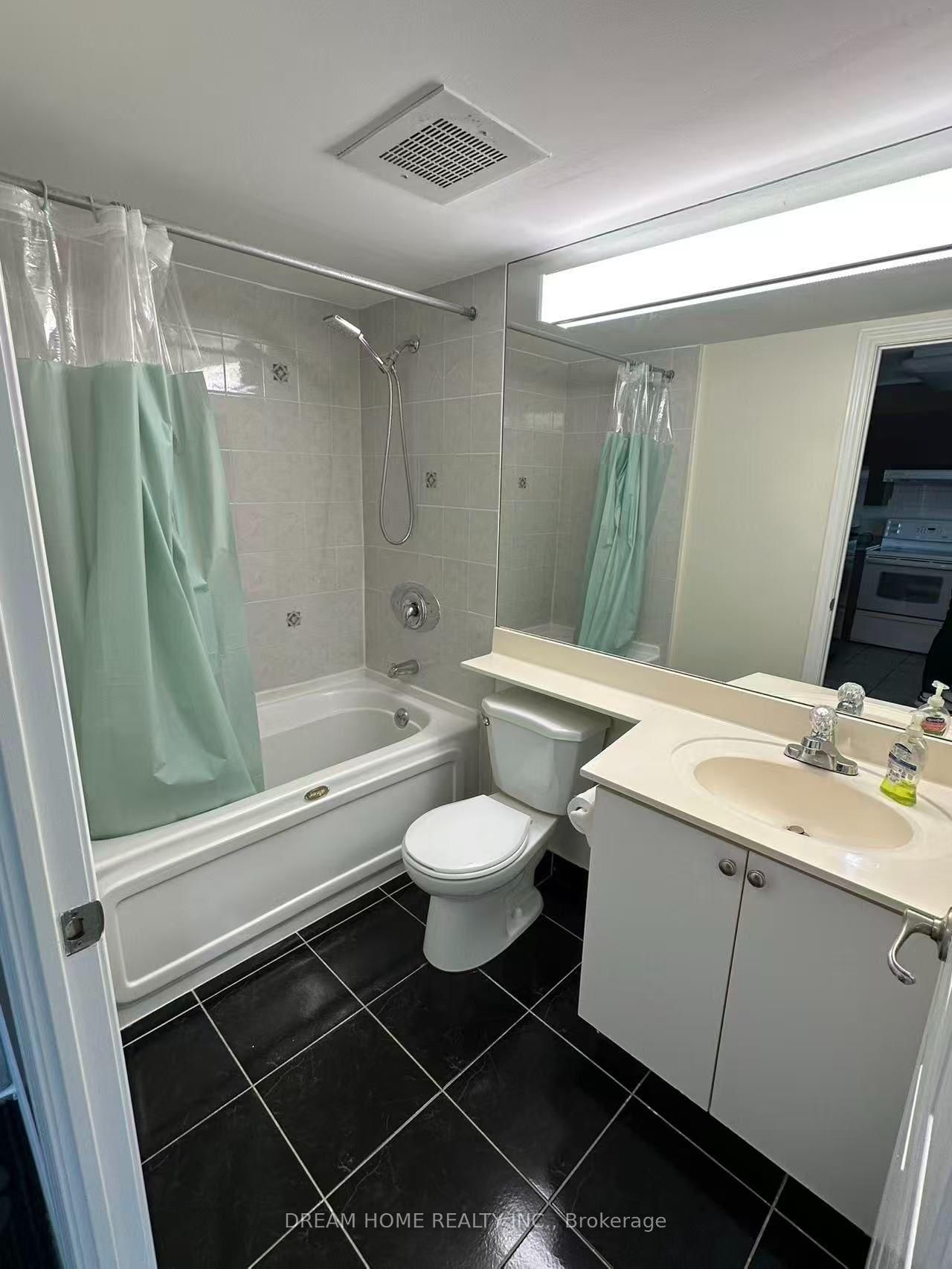 68 Corporate Drive • #2323 • Toronto, ON photo 10