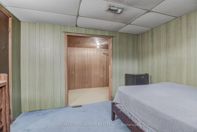Thumbnail 32