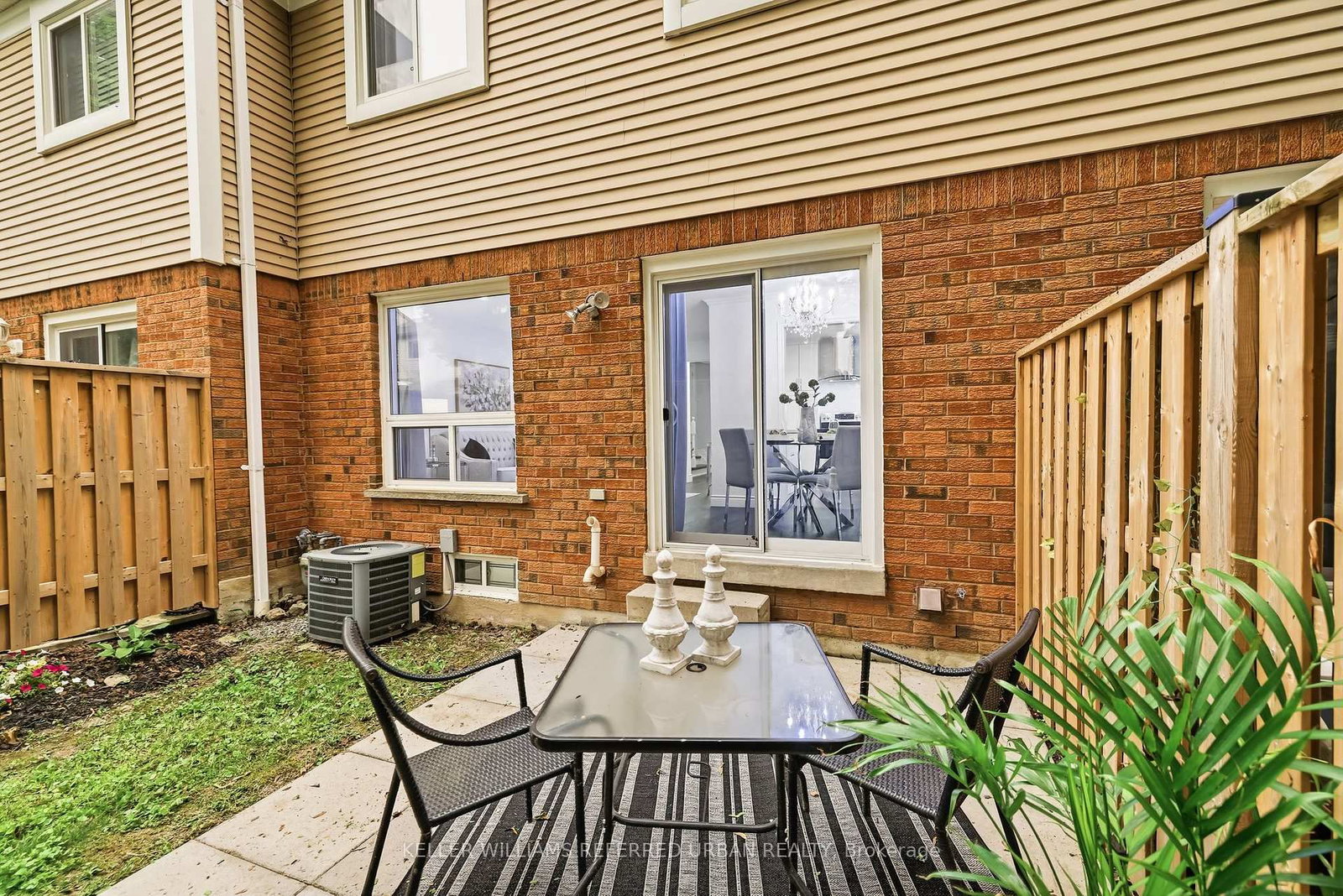 10 Bassett Boulevard • #25 • Whitby, ON photo 38
