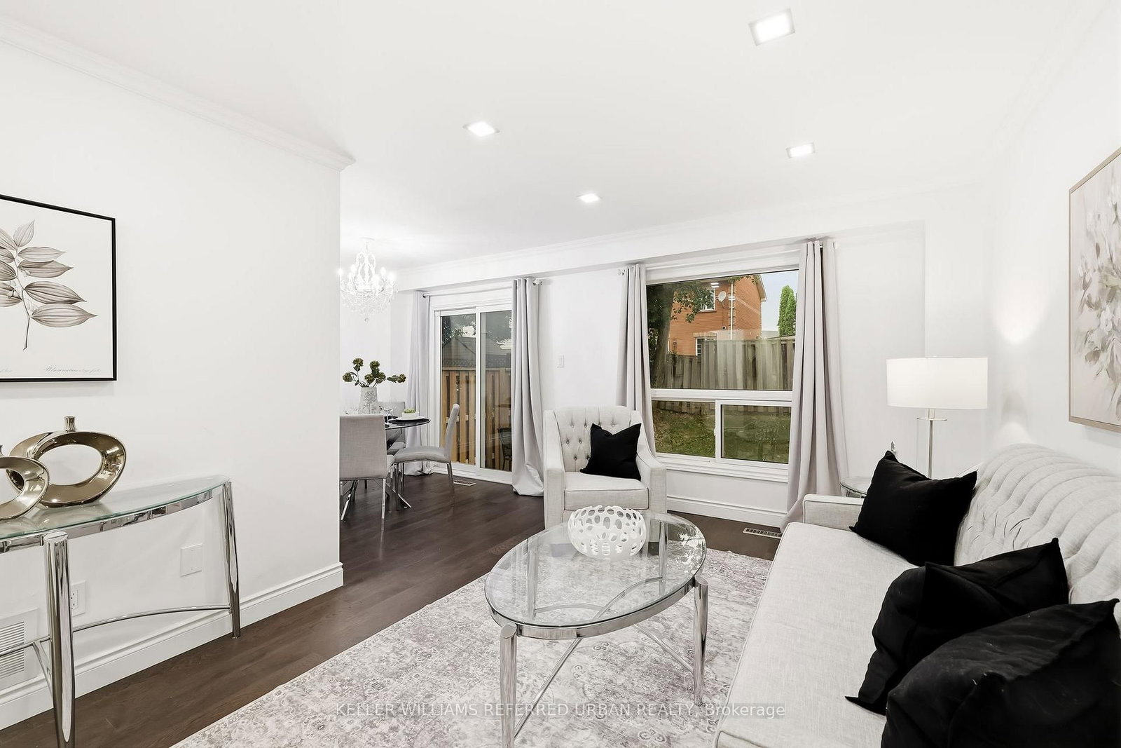 10 Bassett Boulevard • #25 • Whitby, ON photo 6