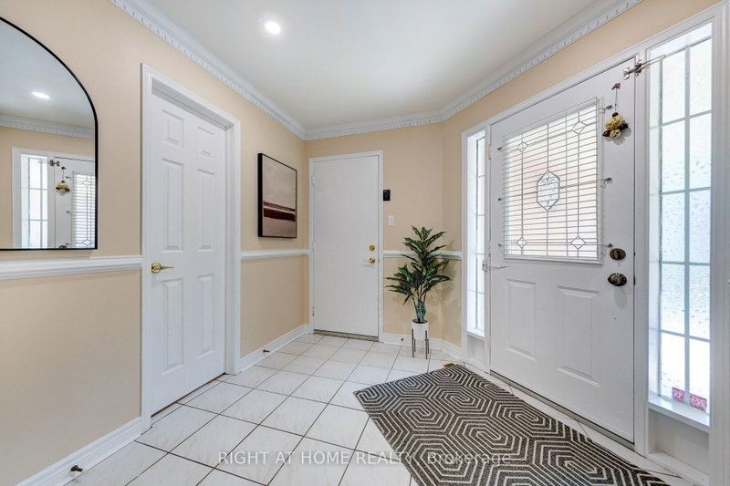 1552 Otonabee Drive