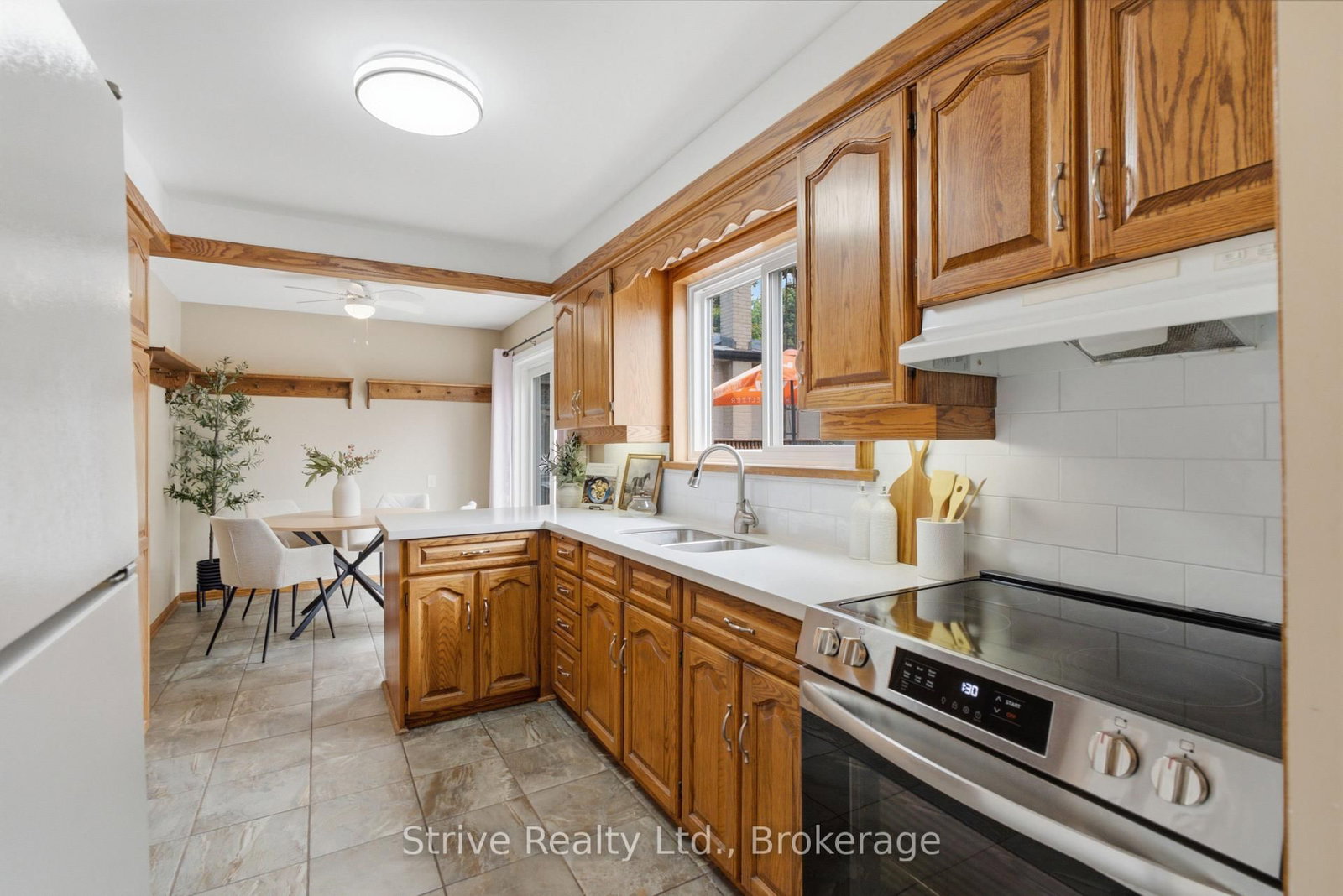 3 Gillbank Crescent • Toronto, ON photo 9