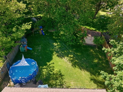 30 Deerpark Crescent — photo 3