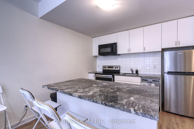 28 - 1720 Simcoe Street N