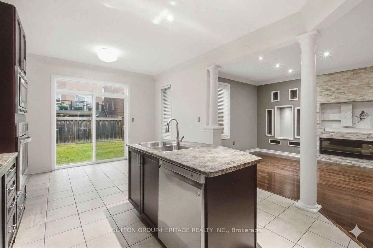 16 Shrewsbury Drive • Whitby, ON photo 11