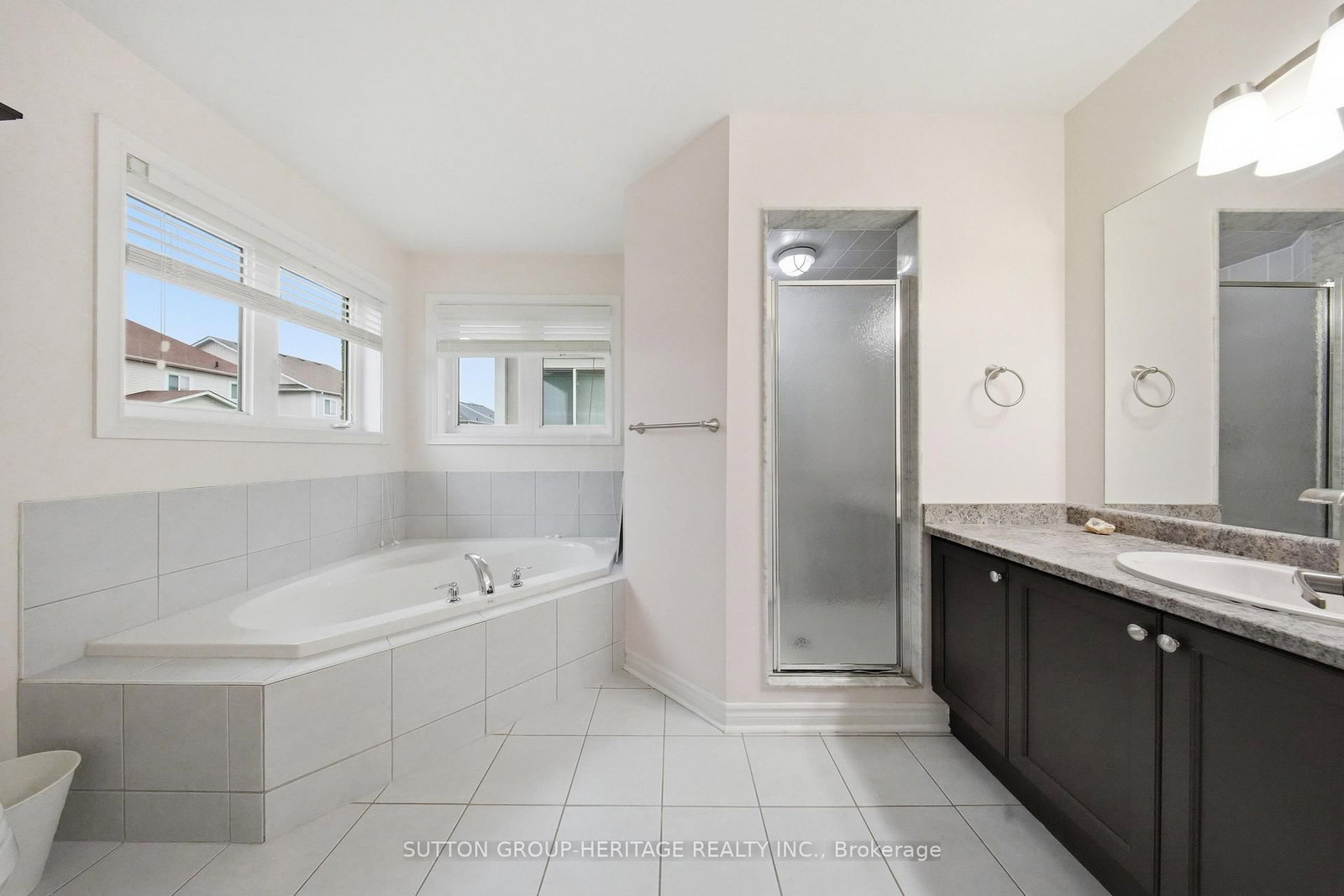 16 Shrewsbury Drive • Whitby, ON photo 25