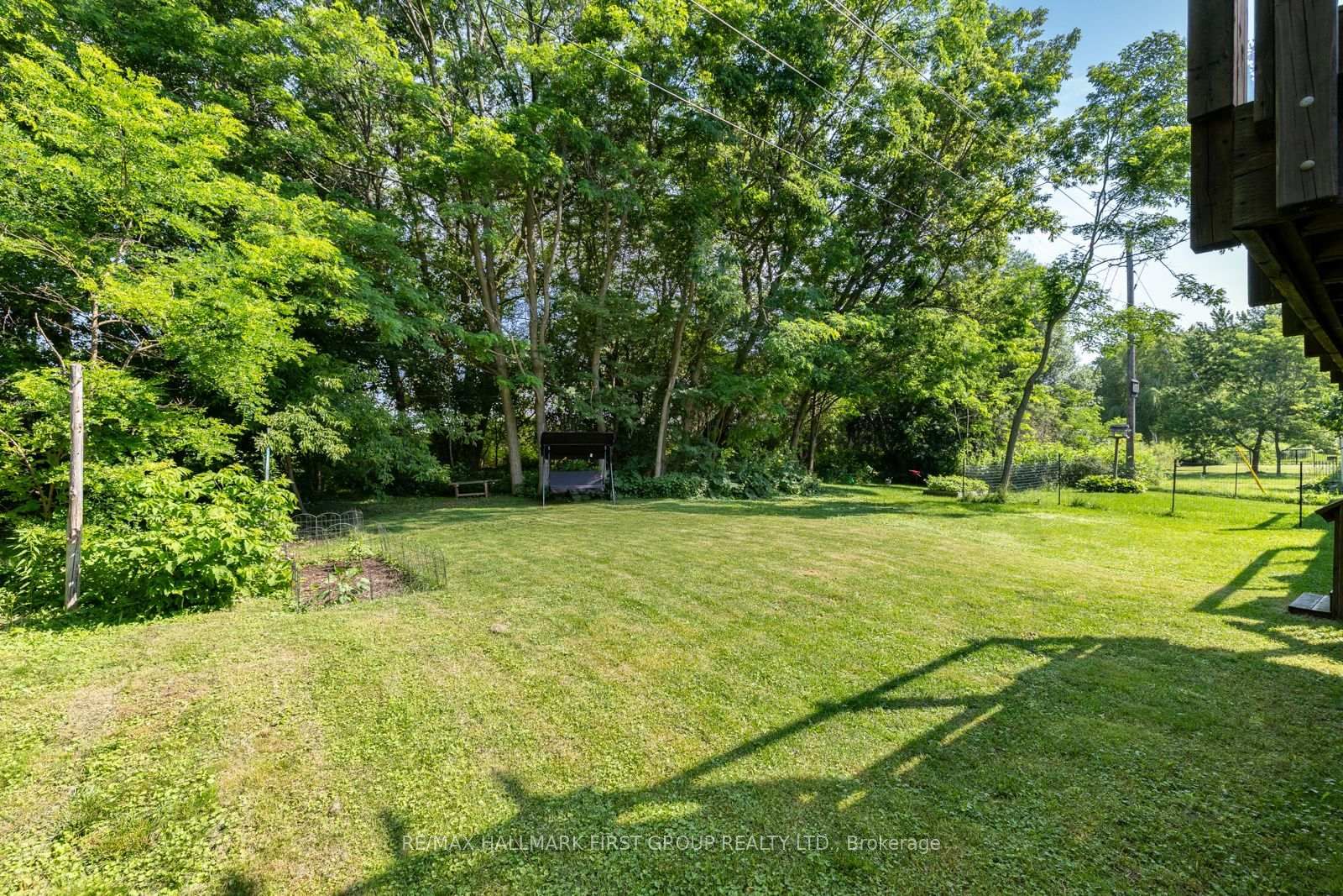 44 Milligan Street • Clarington, ON photo 39