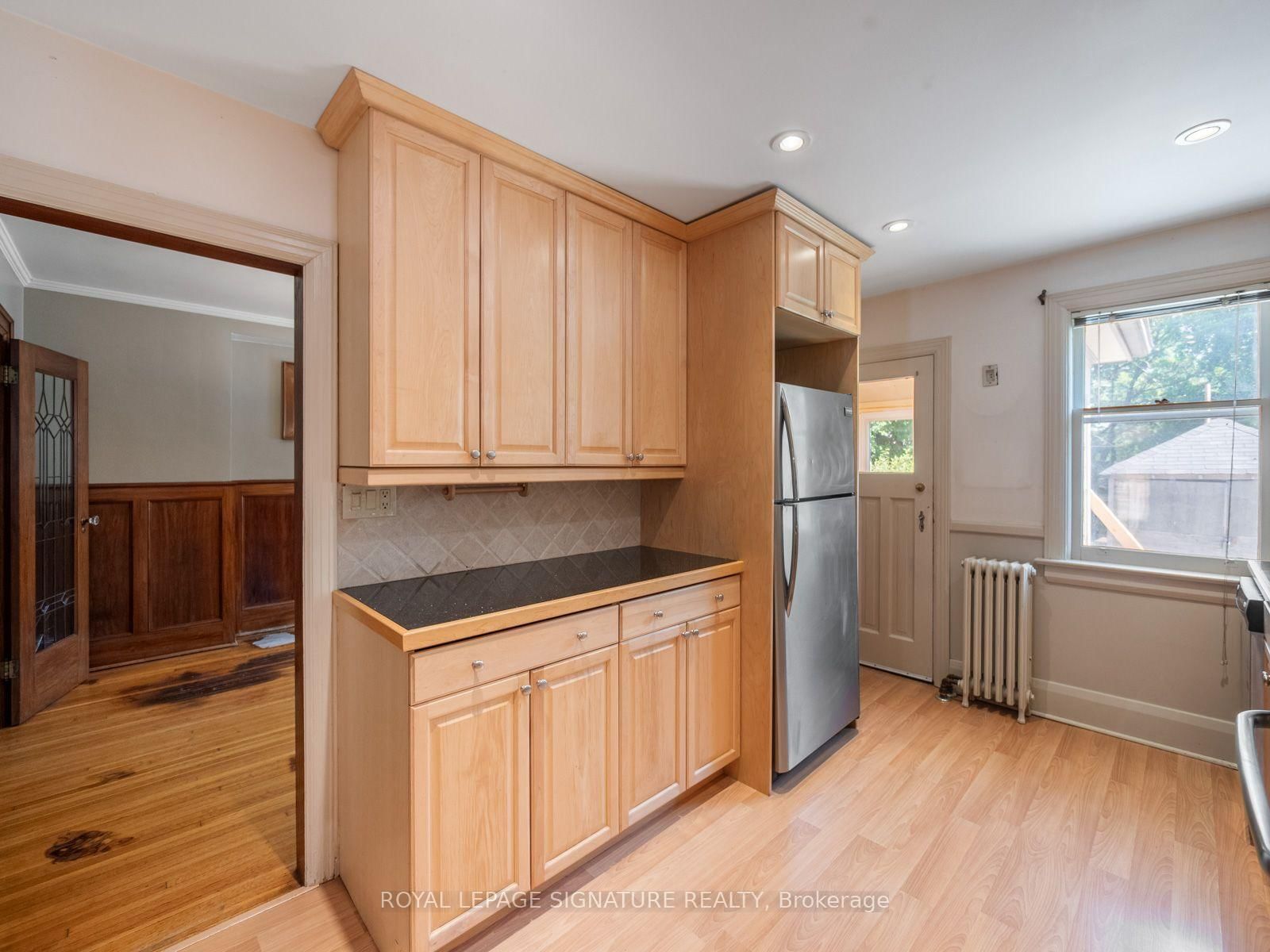 511 Donlands Avenue • Toronto, ON photo 12