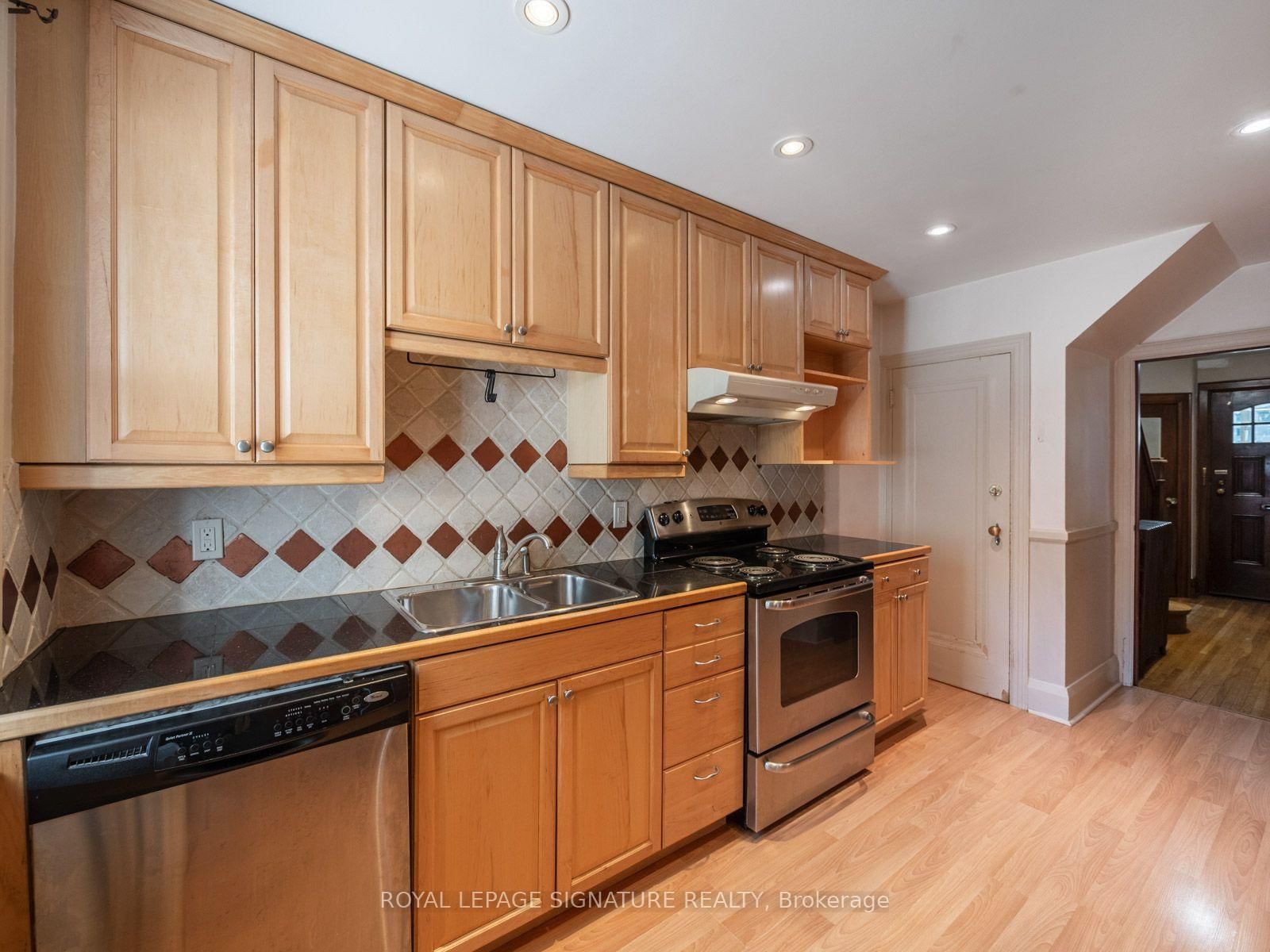 511 Donlands Avenue • Toronto, ON photo 13