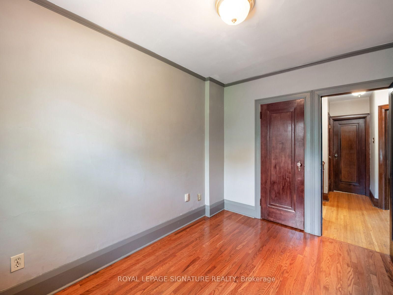 511 Donlands Avenue • Toronto, ON photo 20