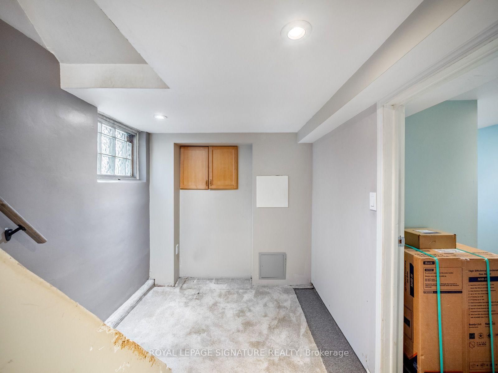 511 Donlands Avenue • Toronto, ON photo 23