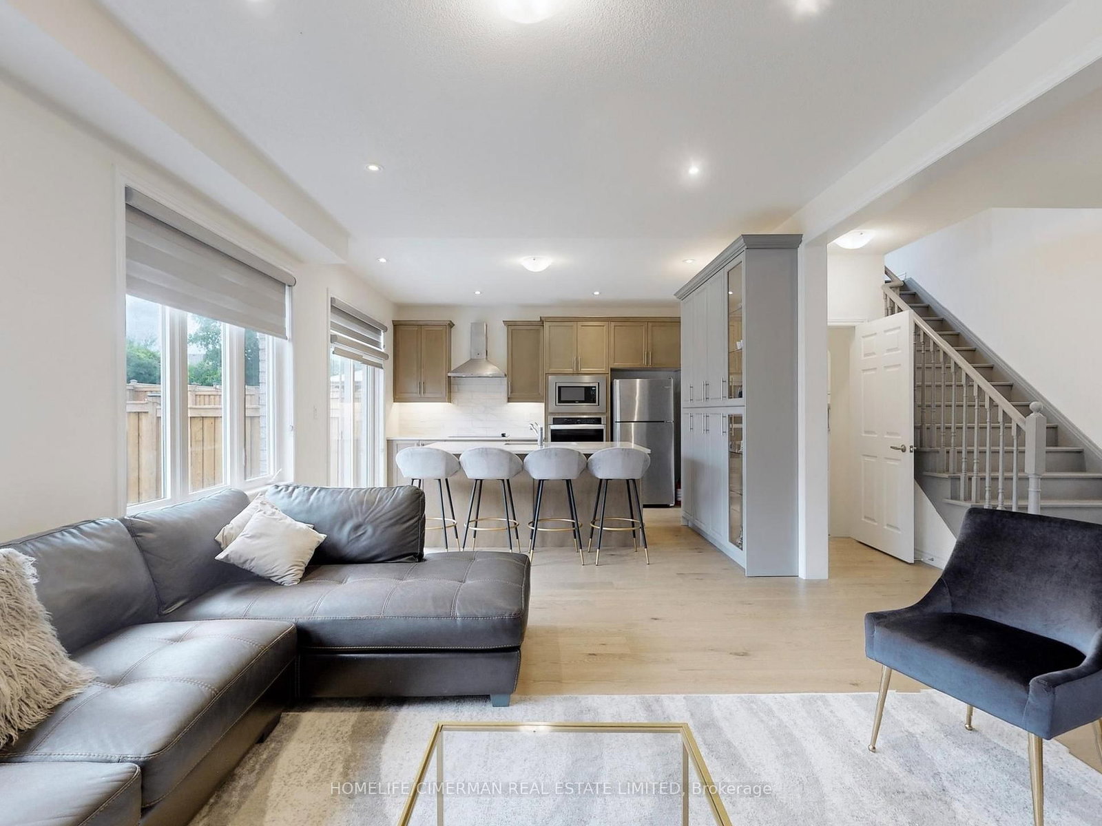 16 Morningstar Avenue • Whitby, ON photo 22