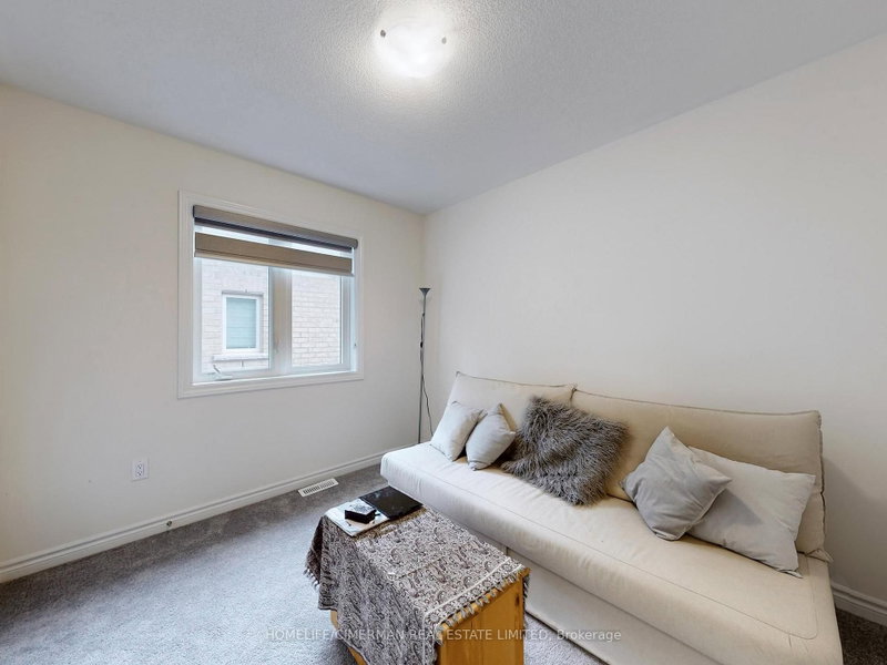 16 Morningstar Avenue