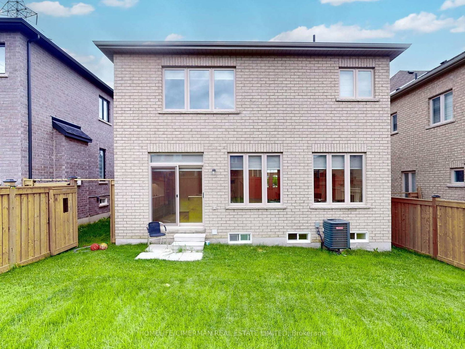 16 Morningstar Avenue • Whitby, ON photo 34