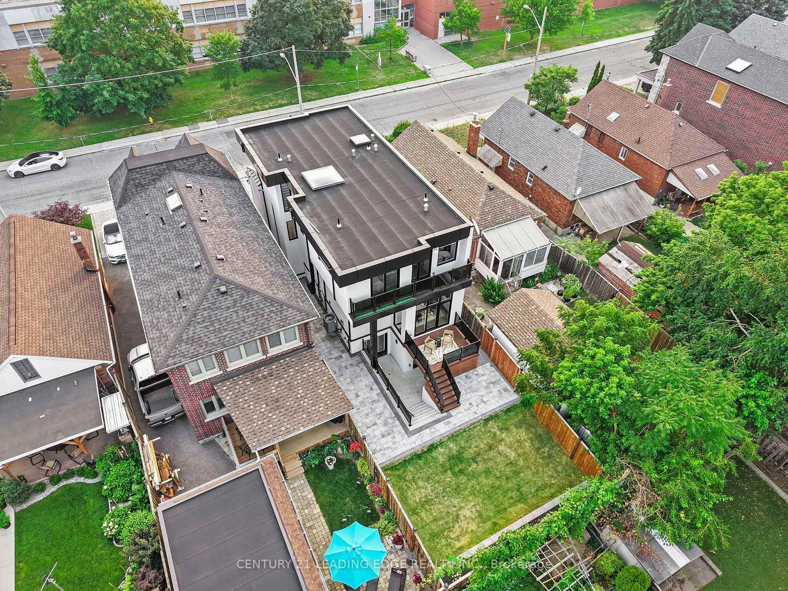 147 Durant Avenue • Toronto, ON photo 4