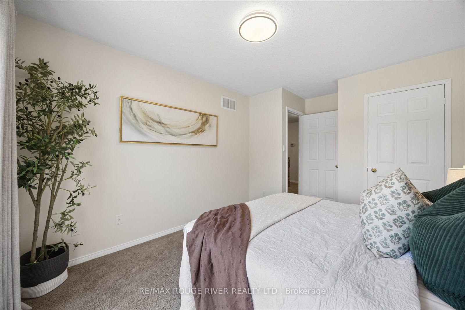 37 Burwell Street • Whitby, ON photo 18