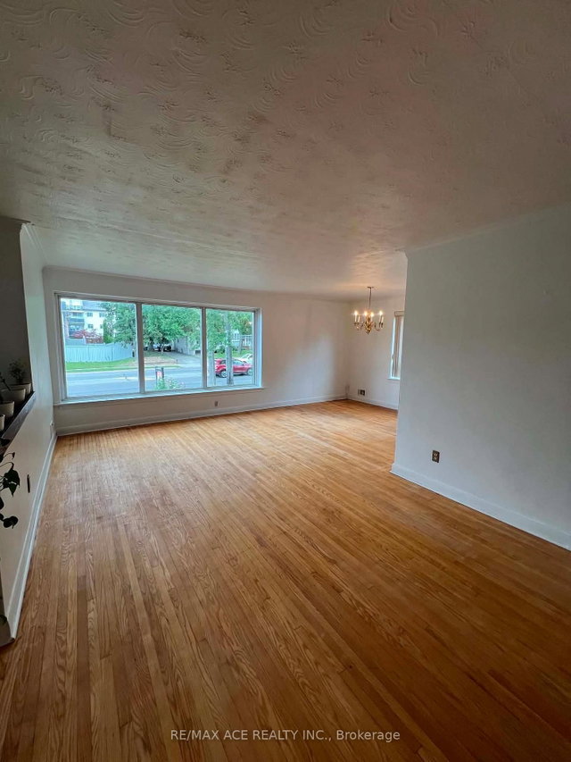 Main - 3715 St Clair Avenue E