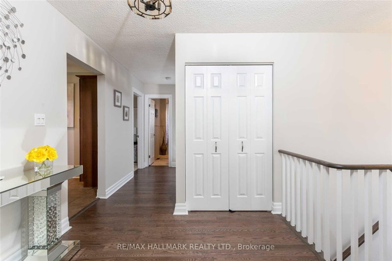 Main Floor - 52 Tweedrock Crescent
