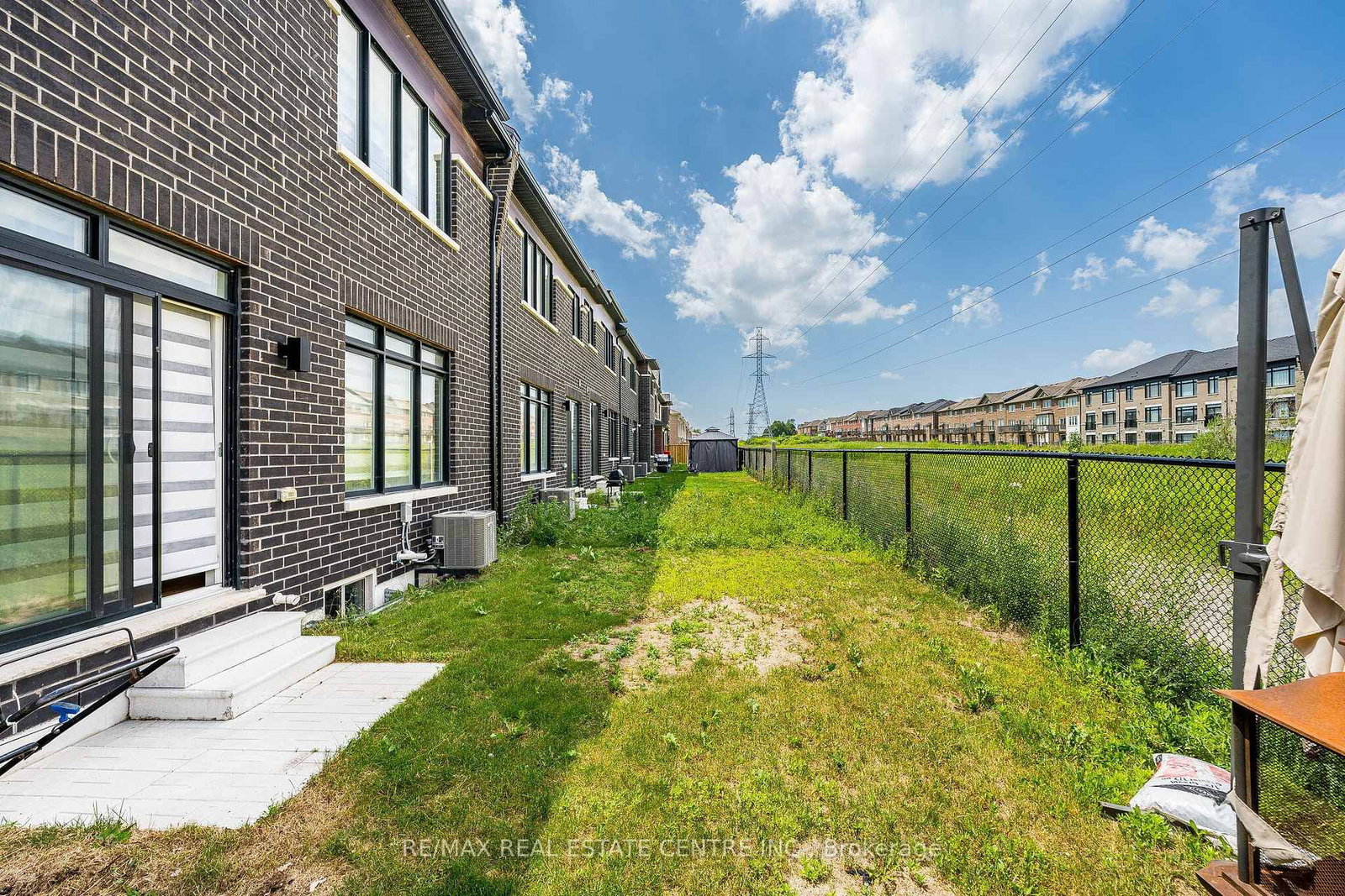 1062 Skyridge Boulevard • Pickering, ON photo 18