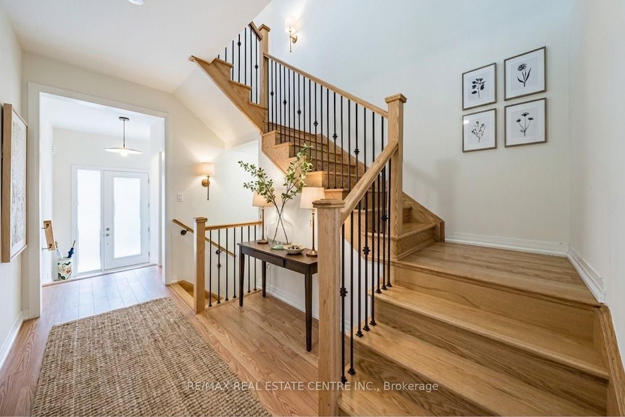 1062 Skyridge Boulevard • Pickering, ON photo 6