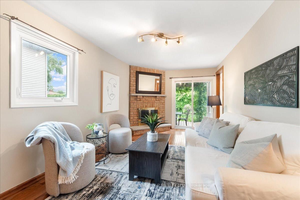 1276 Maple Ridge Drive • Pickering, ON photo 13