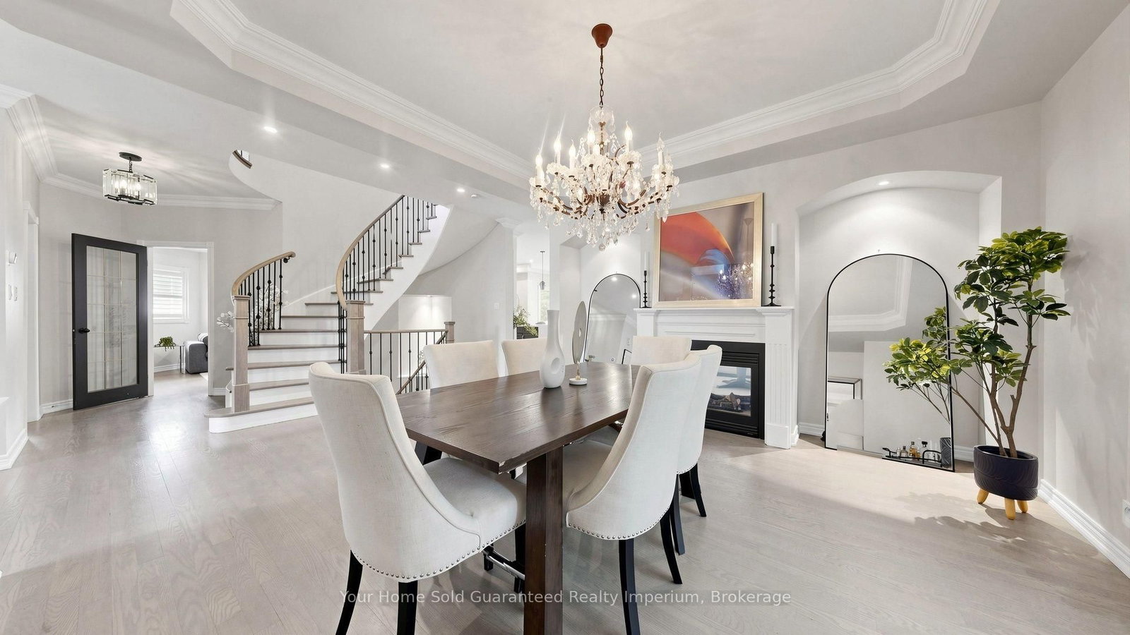 832 Darwin Drive • Pickering, ON photo 6