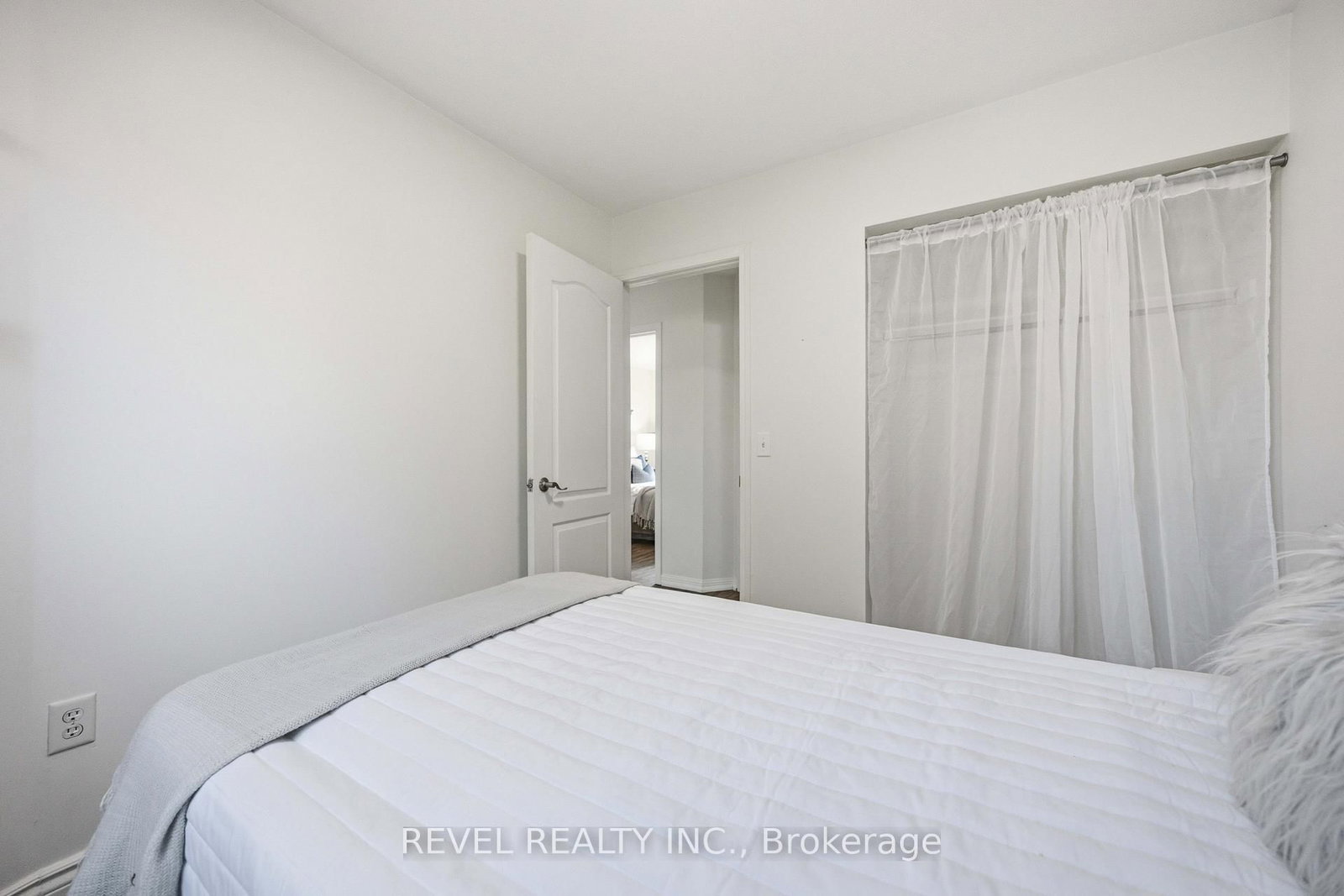 56 Greengrove Way • Whitby, ON photo 34