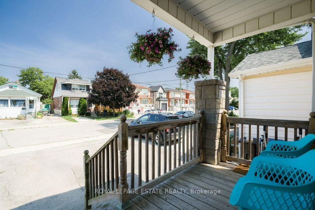 82 August Avenue • Toronto, ON photo 31