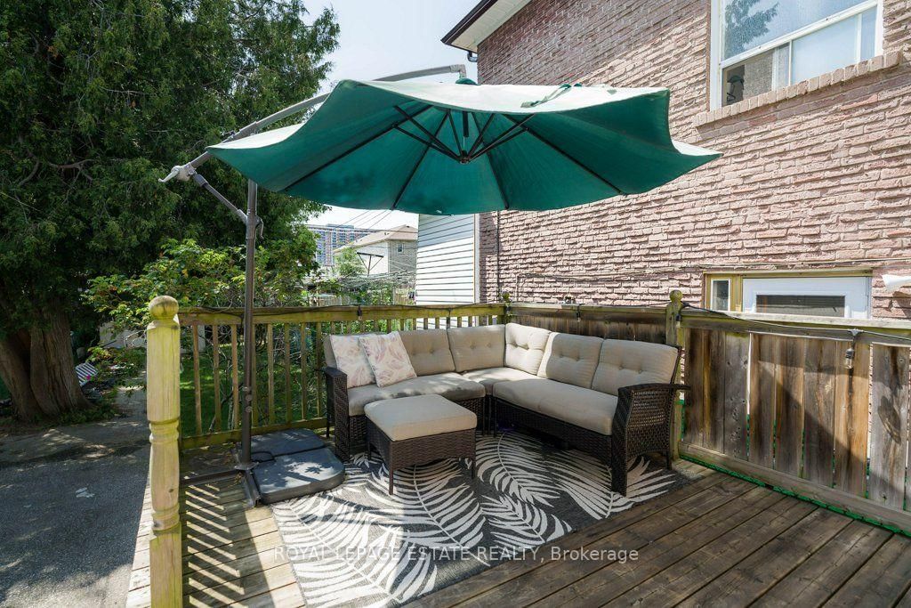 82 August Avenue • Toronto, ON photo 32