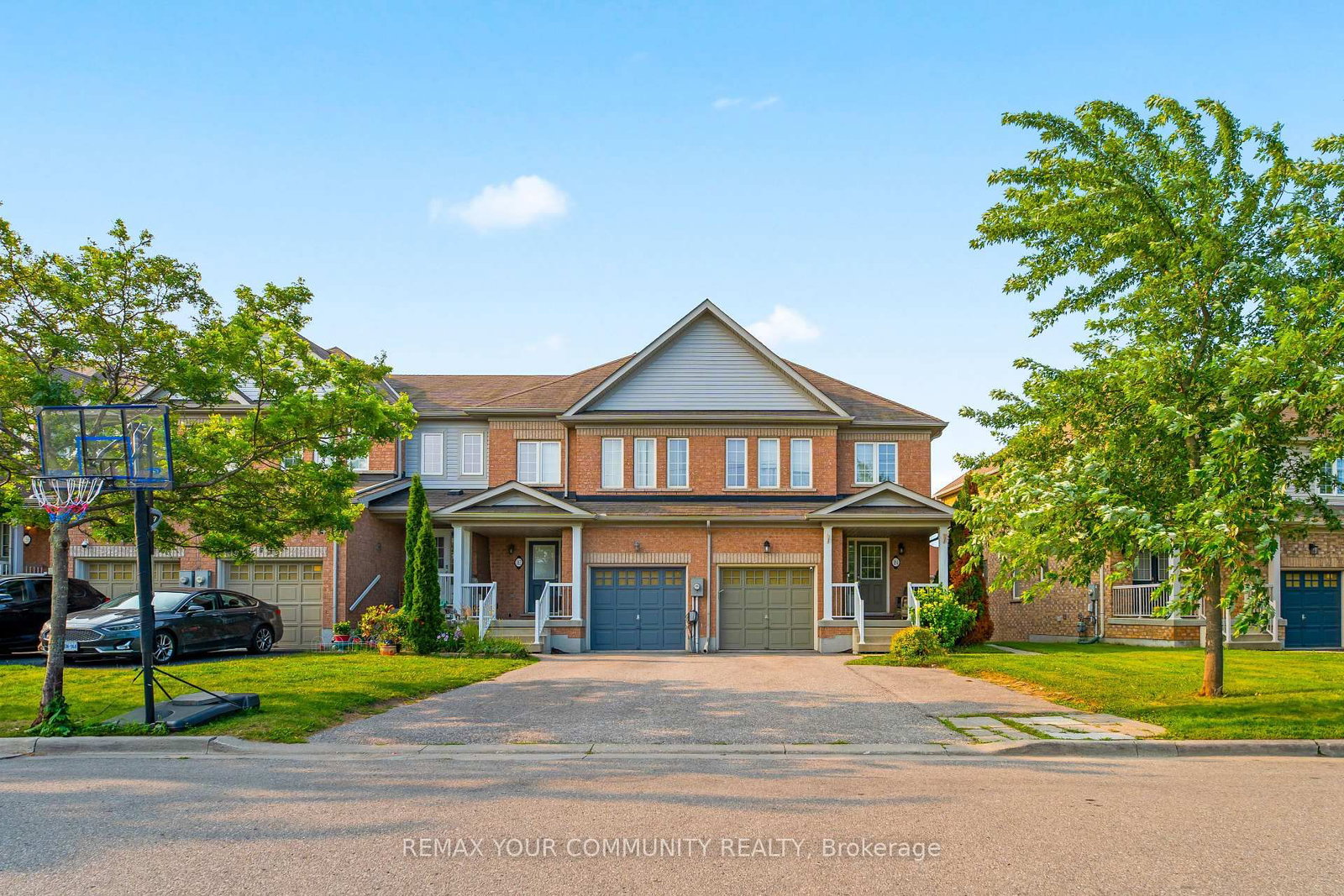 164 Dewell Crescent • Clarington, ON photo 1
