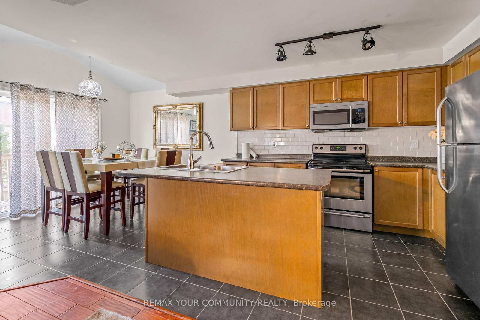 164 Dewell Crescent • Clarington, ON photo 15