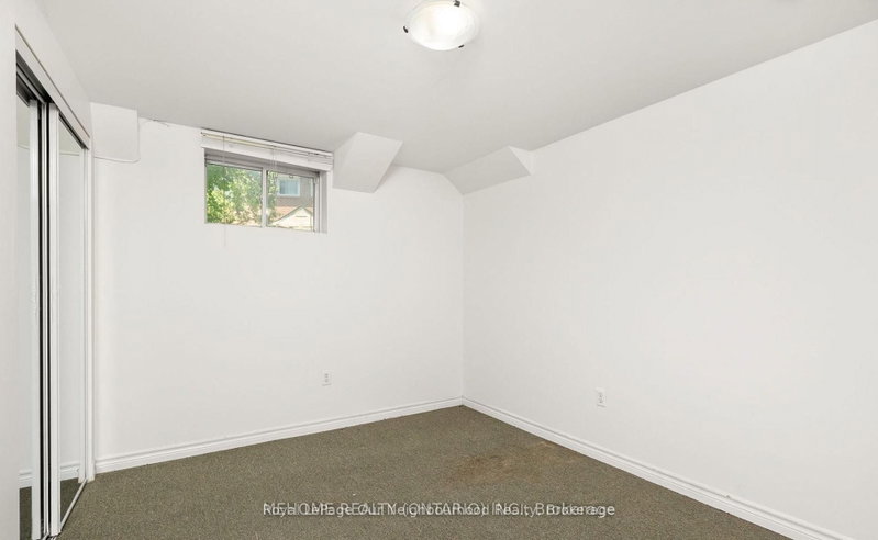 Bsmt 2 - 14 Tarsus Crescent