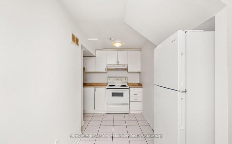 Bsmt 2 - 14 Tarsus Crescent