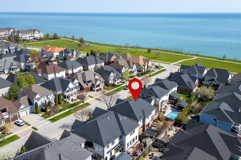 18 Corporal Patterson Lane, Clarington