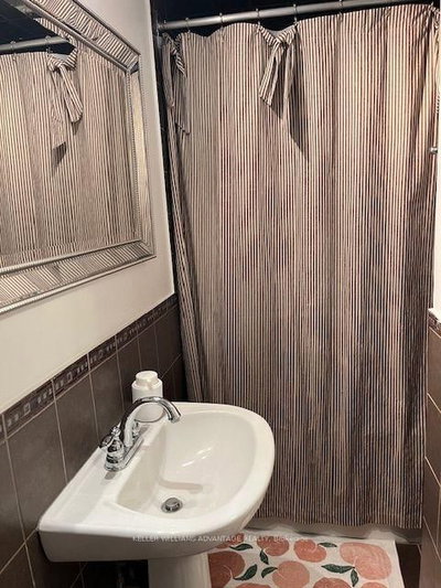 823 Craven Road — more photos