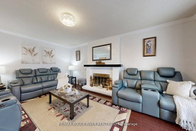45 Rotherglen Road N • Ajax, ON photo 9