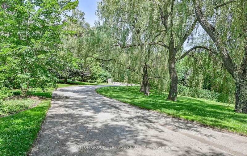 4710 Sideline 8 Side Road