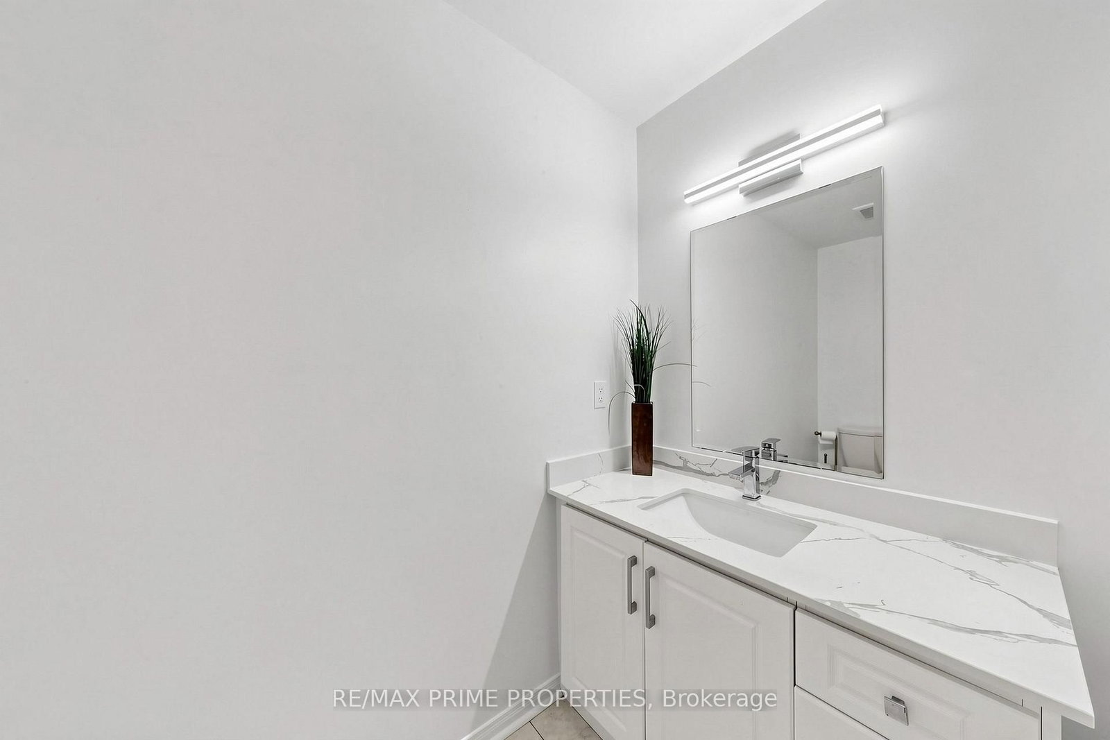 11 Keenlyside Lane • Ajax, ON photo 19