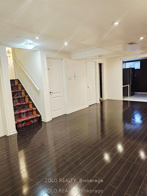 39 Atherton Avenue • Ajax, ON photo 5