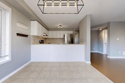 68 Mcnicol Ajax,ON L1Z 1Y8 — Photo 11