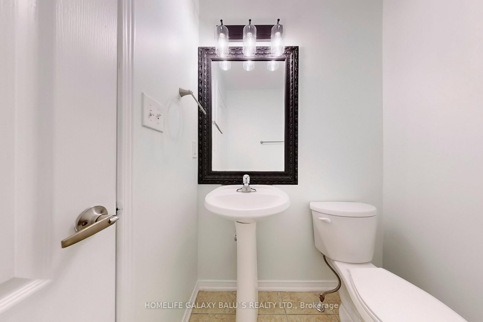 68 Mcnicol Ajax,ON L1Z 1Y8 — Photo 17
