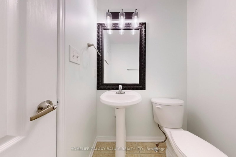 68 Mcnicol Ajax,ON L1Z 1Y8 — Photo 17