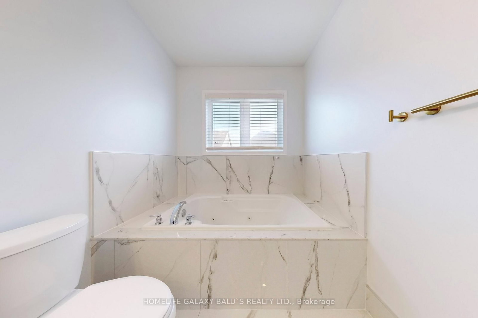 68 Mcnicol Ajax,ON L1Z 1Y8 — Photo 23